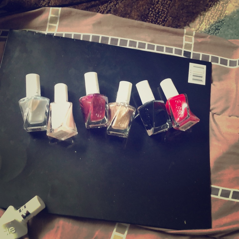 Lot of 6 Essie gel couture colors and 1 top coat